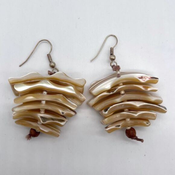 Mother of Pearl Dangle Earrings - Picture 3 of 5